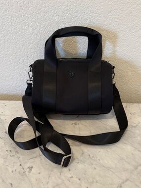 lululemon athletica Black Compact Crossbody Bag